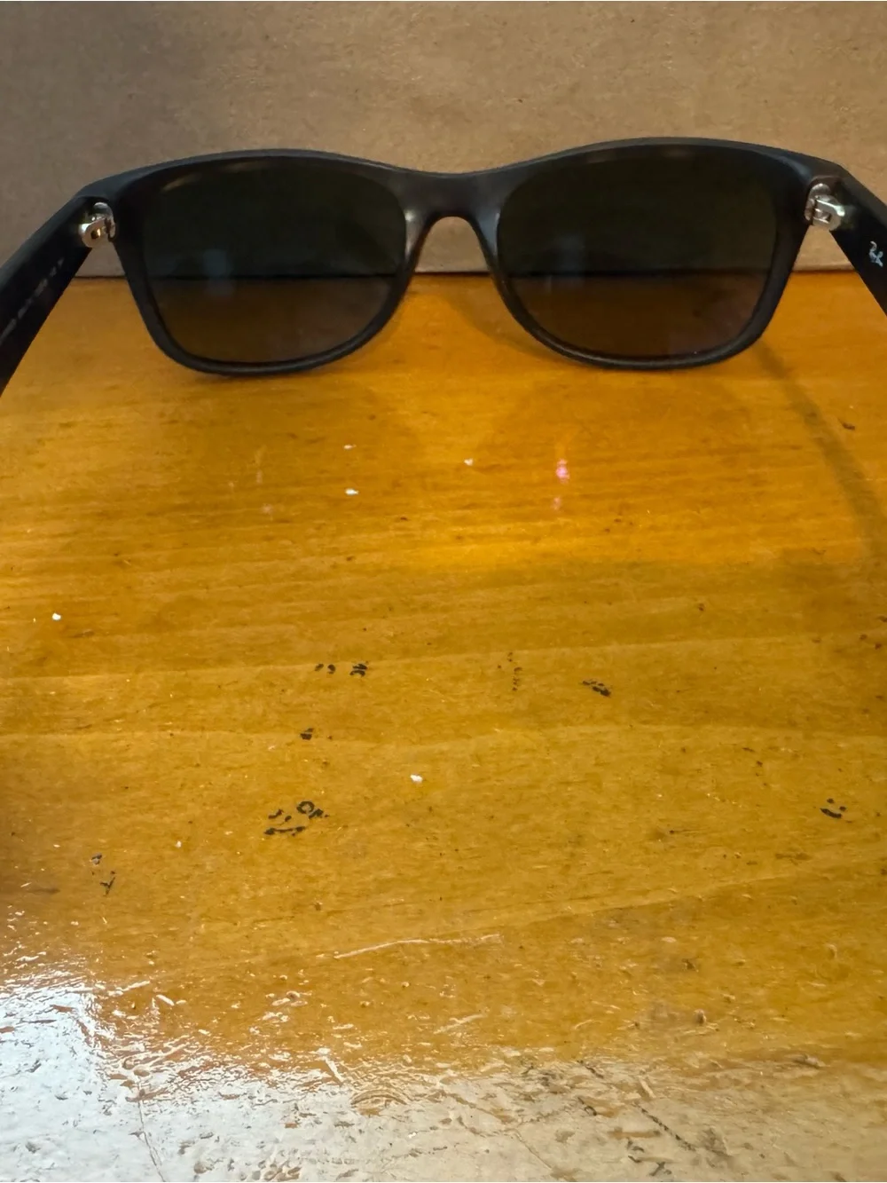 Ray-Ban Black Frame with Amber/Brown Lenses New Wayfarer RB2132